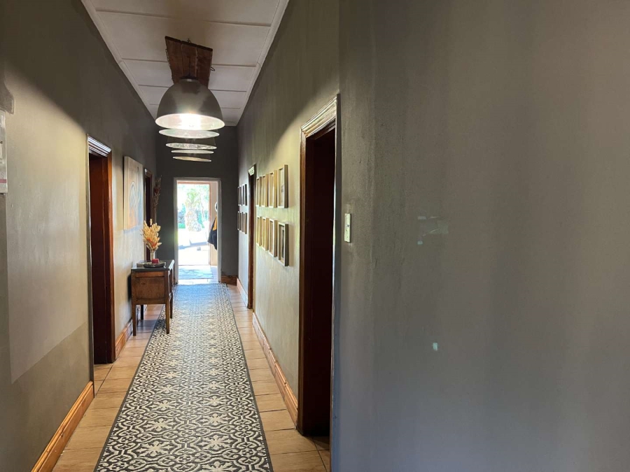 4 Bedroom Property for Sale in Kanoneiland Northern Cape